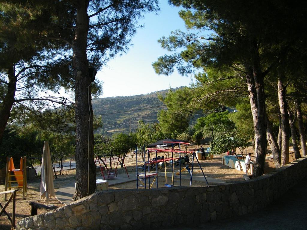Villa Casale Drinzi à Collesano Extérieur photo